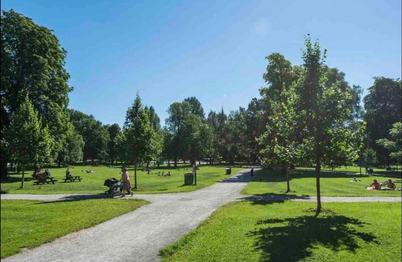 Small With Smart Solution In Of Only 2 Km From The Station Habitación en casa particular Oslo